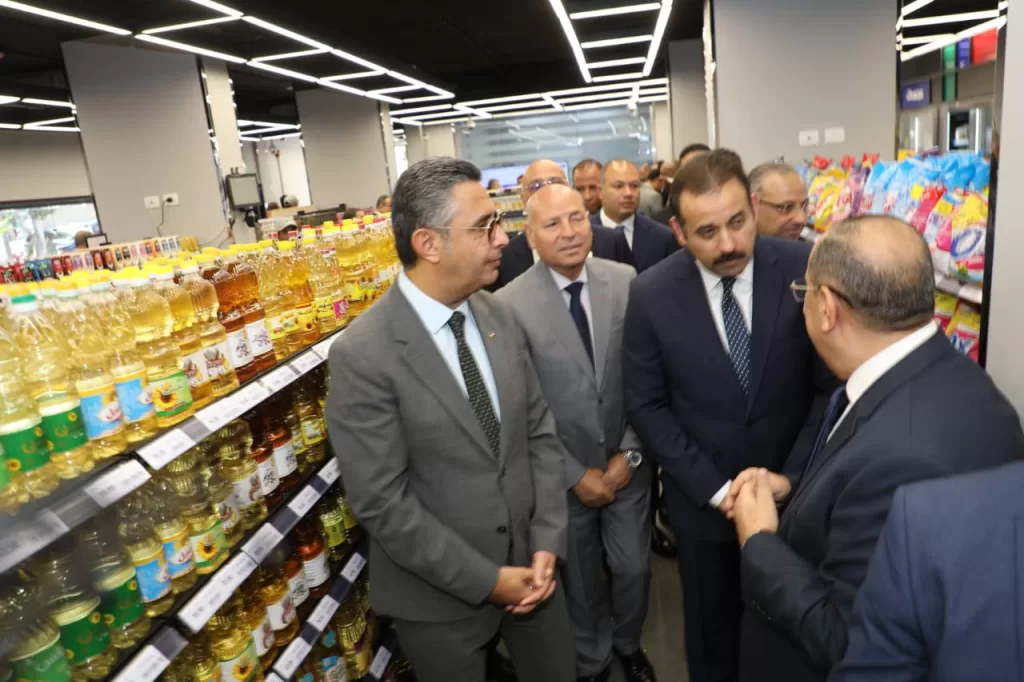«Carry On» تدخل المنافسة: التموين تطلق علامة تجارية جديدة بخدمات تنافس القطاع الخاص ونظام مكافآت للمواطنين 5 - جريدة الجمهورية IMG 20250929 WA0011 - جريدة الجمهورية