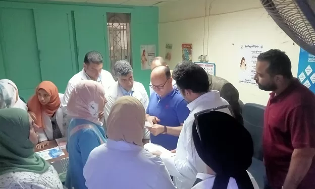خلال جولة ميدانية.. الجزار يراجع كفاءة الخدمات الطبية ويستمع لملاحظات المرضى