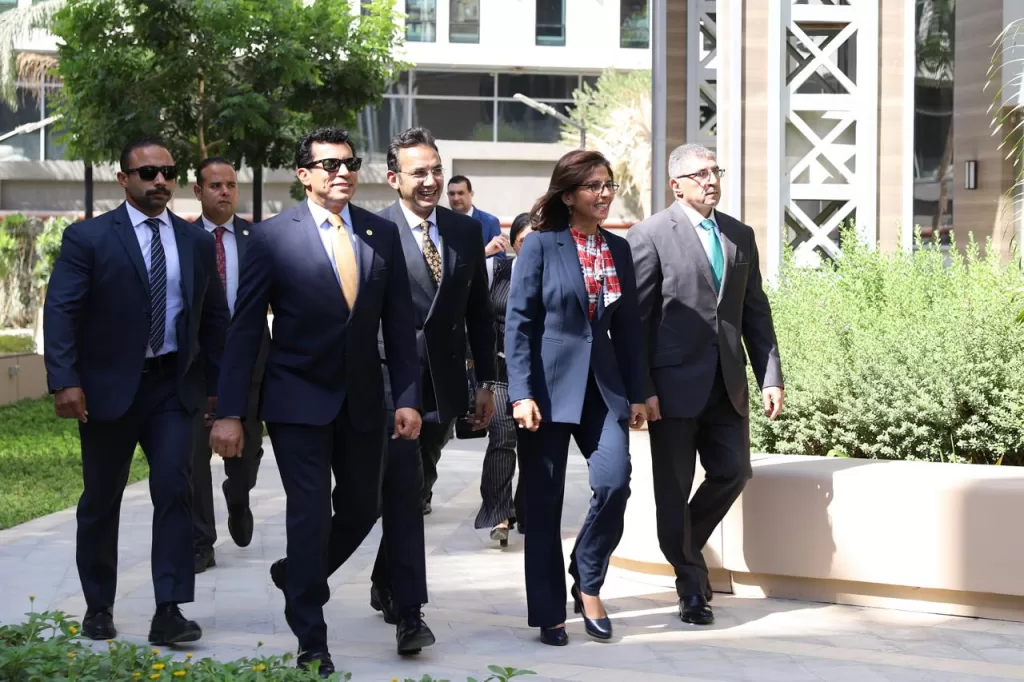 وزير الرياضة يتابع برامج إعداد النشء والكوادر بالأكاديمية الوطنية للتدريب 2 - جريدة الجمهورية WhatsApp Image 2025 09 01 at 3.59.21 PM 1 - جريدة الجمهورية