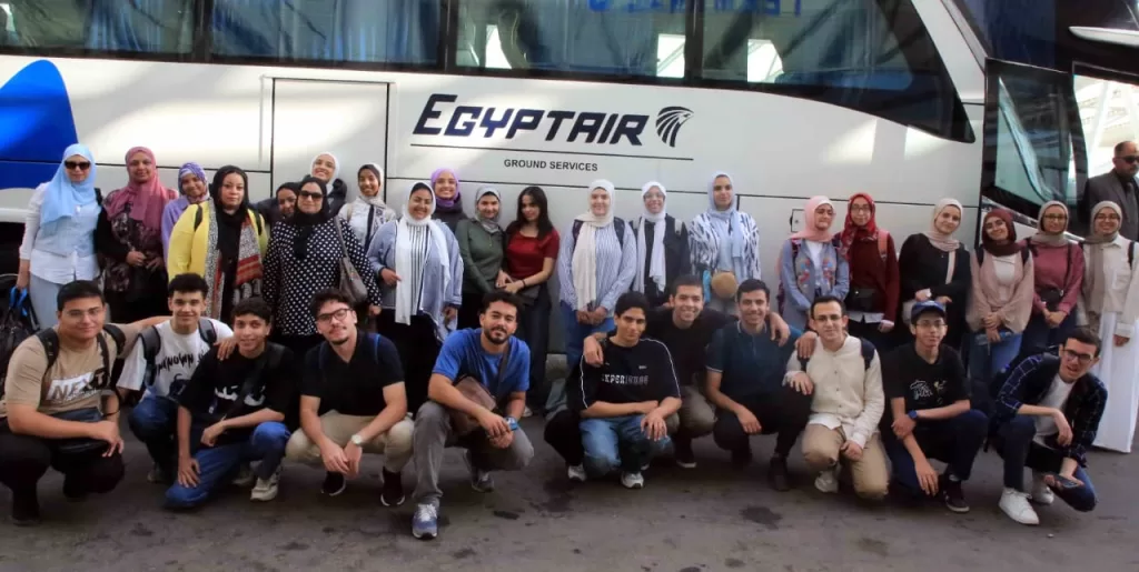 أجواء احتفالية برحلة الأوائل في مطار القاهرة قبل السفر إلى ألمانيا.. وزير الطيران ورئيس الهيئة الوطنية للصحافة فى وداع الطلبة 5 - جريدة الجمهورية WhatsApp Image 2025 09 01 at 5.33.58 PM 2 - جريدة الجمهورية