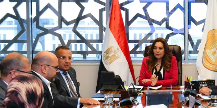 وزيرة البيئة تبحث مع محافظ جنوب سيناء مستجدات المشروعات البيئية 1 - جريدة الجمهورية وزيرة البيئة تبحث مع محافظ جنوب سيناء مستجدات المشروعات البيئية