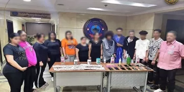 ضبط شبكة دعارة من 12 شخصاً بنادٍ صحي غير مرخص في النزهة