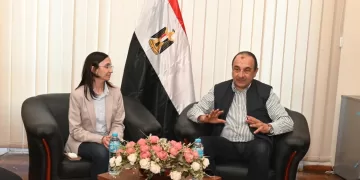 جولة ميدانية لوزير قطاع الأعمال ومحافظ البحيرة لمتابعة تطوير شركة الغزل والنسيج بكفر الدوار