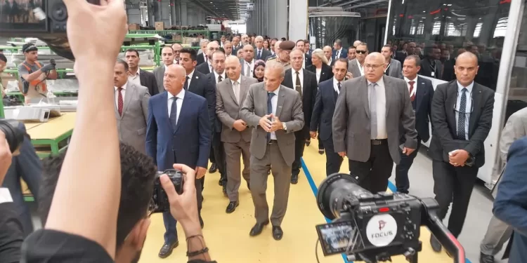 باستثمارات 3 مليارات جنيه.. خط إنتاج أتوبيسات كهربائية جديد في الشرقية للتصدير 1 - جريدة الجمهورية باستثمارات 3 مليارات جنيه.. خط إنتاج أتوبيسات كهربائية جديد في الشرقية للتصدير