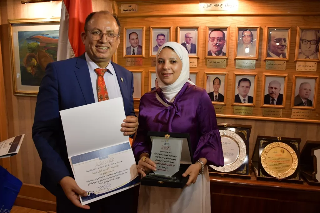 رئيس جامعة حلوان يكرّم الإعلاميين المتميزين في بداية العام الجامعي الجديد 17 - جريدة الجمهورية WhatsApp Image 2025 09 21 at 8.40.17 PM 1 - جريدة الجمهورية