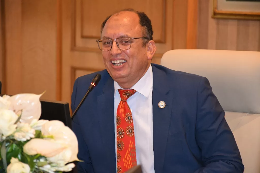 رئيس جامعة حلوان يكرّم الإعلاميين المتميزين في بداية العام الجامعي الجديد 26 - جريدة الجمهورية WhatsApp Image 2025 09 21 at 8.40.19 PM 3 - جريدة الجمهورية