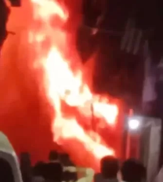 إنقاذ عزبة المراغي بشرق الإسكندرية من حريق مدمر