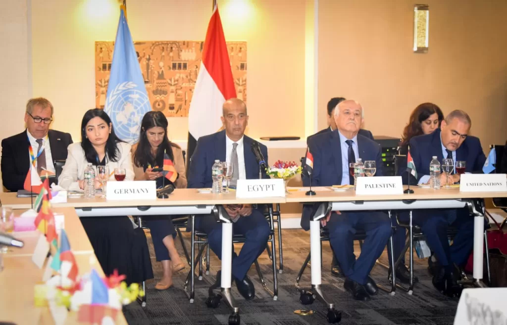 وزير الخارجية يستضيف اجتماعًا وزاريًا حول التعافي المبكر وإعادة الإعمار في غزة ببعثة مصر لدى الأمم المتحدة 8 - جريدة الجمهورية WhatsApp Image 2025 09 22 at 11.11.16 PM 2 - جريدة الجمهورية
