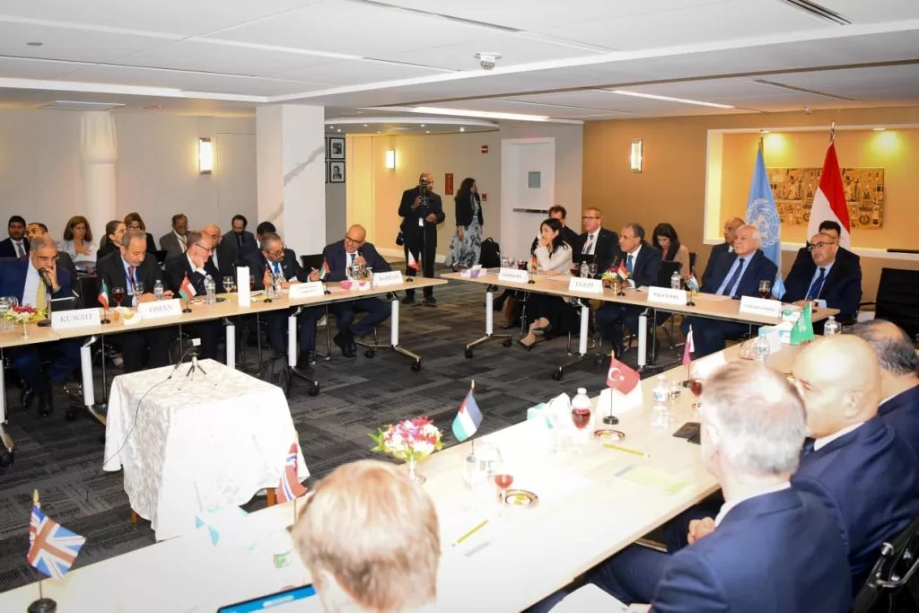 وزير الخارجية يستضيف اجتماعًا وزاريًا حول التعافي المبكر وإعادة الإعمار في غزة ببعثة مصر لدى الأمم المتحدة 6 - جريدة الجمهورية WhatsApp Image 2025 09 22 at 11.11.16 PM 4 - جريدة الجمهورية