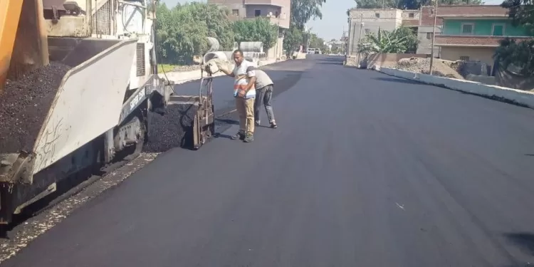 طفرة في مشروعات الطرق بالشرقية.. ربط الزقازيق بالإقليمي وتخفيف الزحام