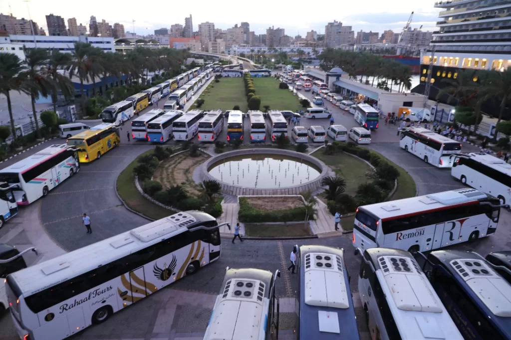 ميناء الإسكندرية يستقبل 8100 سائح على متن سفينتين سياحيتين 7 - جريدة الجمهورية WhatsApp Image 2025 09 25 at 5.32.51 PM - جريدة الجمهورية