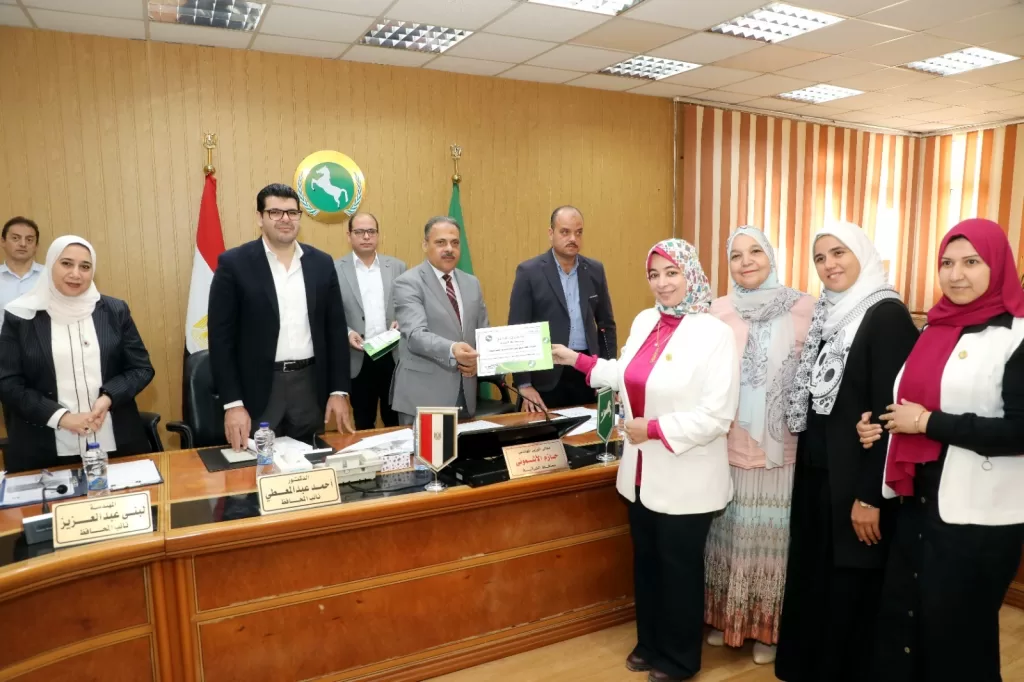 شهادات تقدير للفائزين في مسابقة التميز الإعلامي بالشرقية 2 - جريدة الجمهورية WhatsApp Image 2025 09 28 at 3.19.23 PM 1 - جريدة الجمهورية