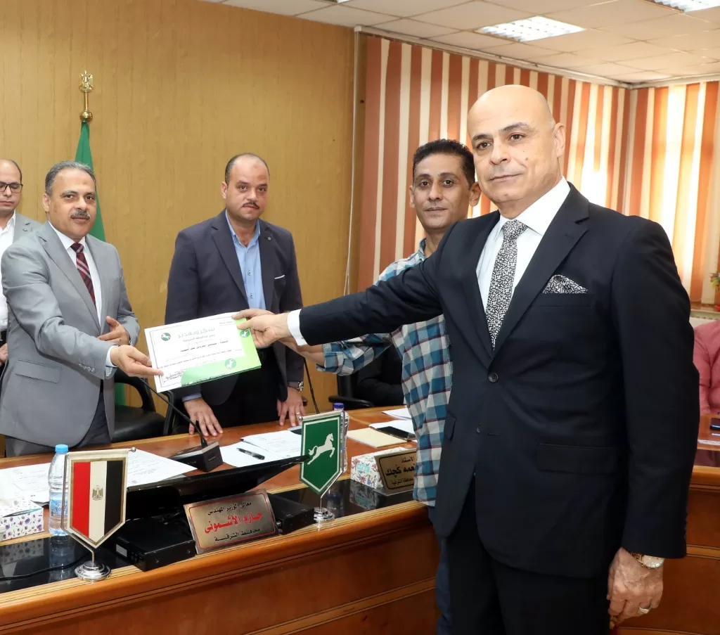 شهادات تقدير للفائزين في مسابقة التميز الإعلامي بالشرقية 5 - جريدة الجمهورية WhatsApp Image 2025 09 28 at 3.19.24 PM 2 - جريدة الجمهورية