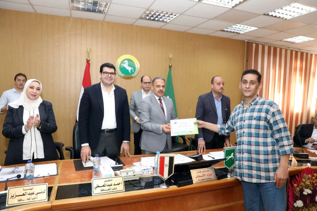 شهادات تقدير للفائزين في مسابقة التميز الإعلامي بالشرقية 6 - جريدة الجمهورية WhatsApp Image 2025 09 28 at 3.19.24 PM 3 - جريدة الجمهورية