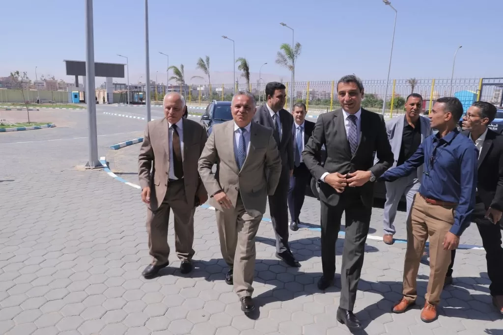 محافظ السويس يزور الجامعة ويُشيد بإنجازاتها الأكاديمية والبحثية ويتفقد الجامعة الأهلية 2 - جريدة الجمهورية WhatsApp Image 2025 09 29 at 3.33.34 PM - جريدة الجمهورية