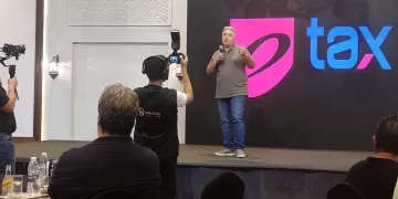 «الضرائب» تنظم ورشة عمل عن البيانات الذكية لدعم التحول الرقمي