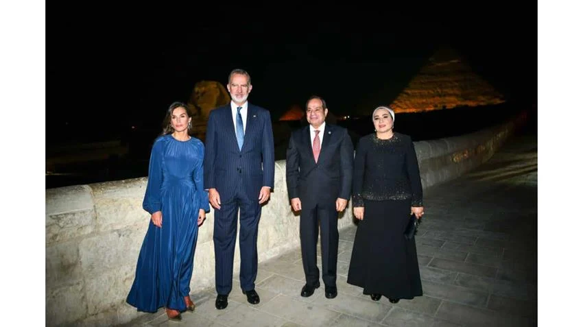 الرئيس عبد الفتاح السيسي والسيدة قرينته يقيمان مأدبة عشاء على شرف ملك وملكة إسبانيا بمنطقة الهرم 3 - جريدة الجمهورية aaaالعشاء 2 copyjaapgjpg - جريدة الجمهورية