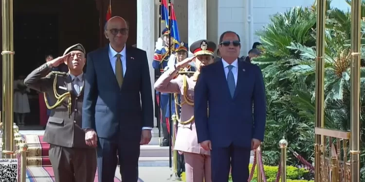 فيديو.. الرئيس السيسي يستقبل رئيس جمهورية سنغافورة بقصر الاتحادية