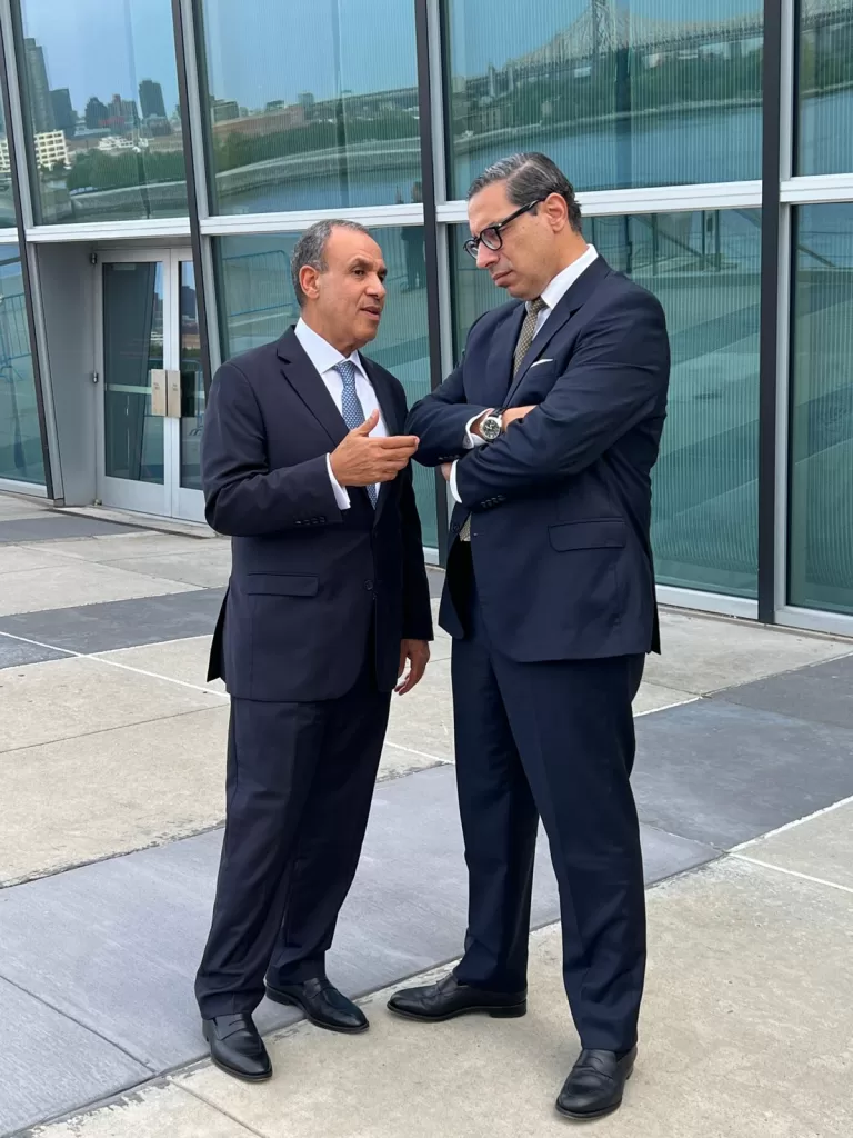 وزير الخارجية المصري لنظيره القبرصي: ضرورة مواصلة الضغط على إسرائيل لإنهاء العدوان على غزة 2 - جريدة الجمهورية بدر عبدالعاطي 1 - جريدة الجمهورية