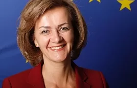 سفيرة الاتحاد الأوروبي: الحكومة المصرية تضع خفض الانبعاثات الكربونية في أولوياتها الصناعية