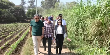  محافظ البحيرة تتفقد إرتفاع منسوب المياة بأراضى طرح النهر بكوم حمادة