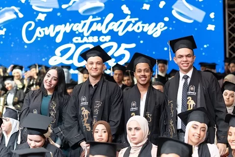 شركة جامعة حلوان تحتفي بخريجي «كلية الحقوق» في حفل تخرج مميز 11 - جريدة الجمهورية 10 20 - جريدة الجمهورية