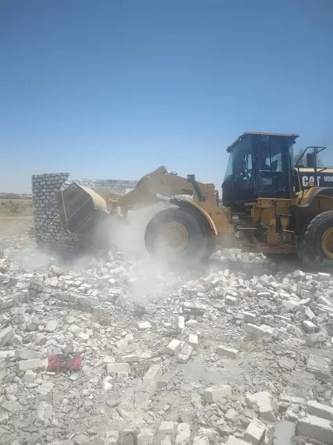 إزالة التعديات علي ٢٠٠٠ متر بالسويس  4 - جريدة الجمهورية 10 25 - جريدة الجمهورية