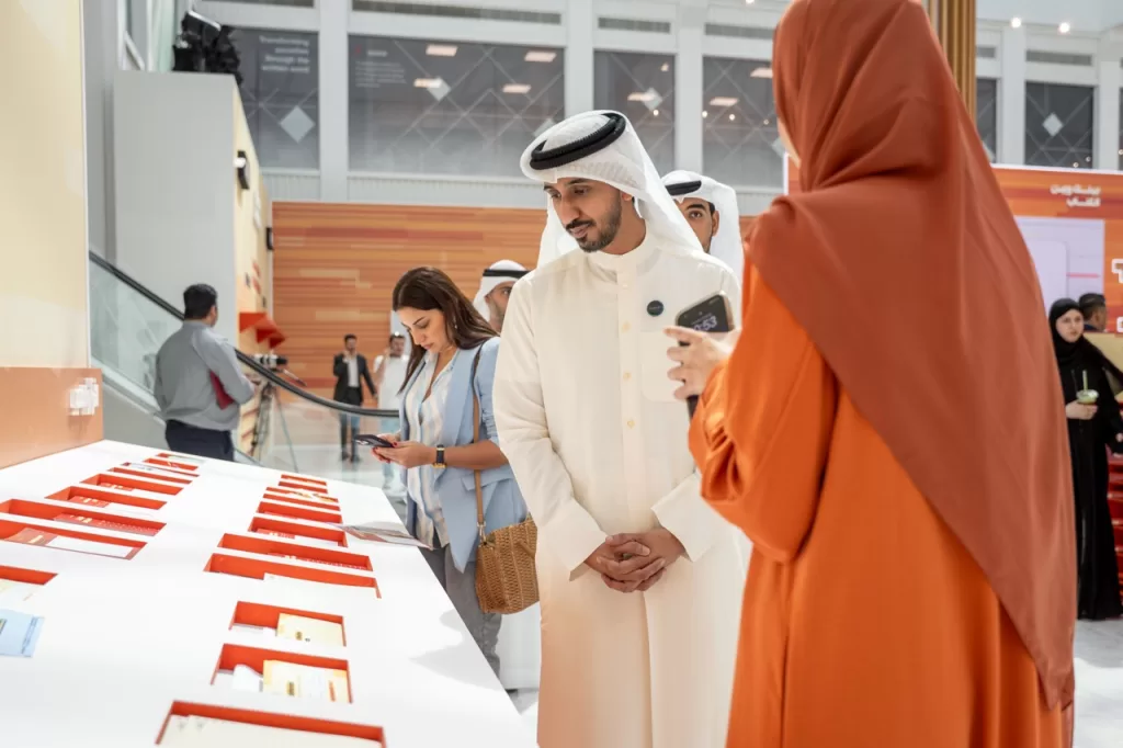اليونان ضيف الشرف وشعاره" بينك وبين الكتب".."الشارقة الدولي للكتاب 2025" يجمع 118 دولة ويقدم أكثر من 1200 فعالية متنوعة 4 - جريدة الجمهورية 10 Large - جريدة الجمهورية