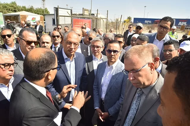 وزير الإستثمار يتفقد ميناء العين السخنة ويتابع سير العمل بمنظومة الفحص المشترك 2 - جريدة الجمهورية 103 - جريدة الجمهورية