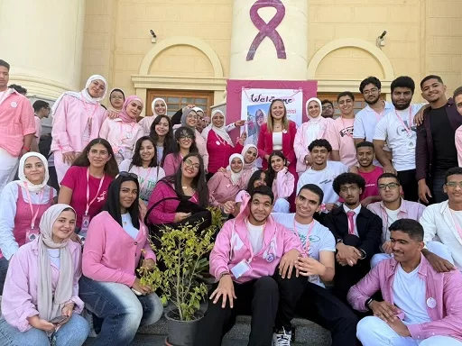 جامعة القاهرة الأهلية تنظم ندوة للتوعية بسرطان الثدي في إطار « أكتوبر الوردي » 5 - جريدة الجمهورية 11 18 - جريدة الجمهورية