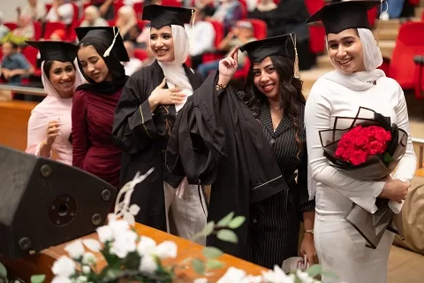 شركة جامعة حلوان تحتفي بخريجي «كلية الحقوق» في حفل تخرج مميز 13 - جريدة الجمهورية 12 17 - جريدة الجمهورية