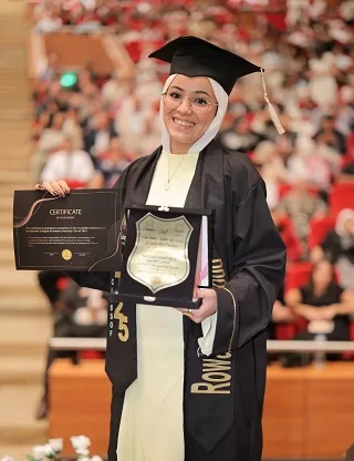 شركة جامعة حلوان تحتفي بخريجي «كلية الحقوق» في حفل تخرج مميز 4 - جريدة الجمهورية 2 72 - جريدة الجمهورية