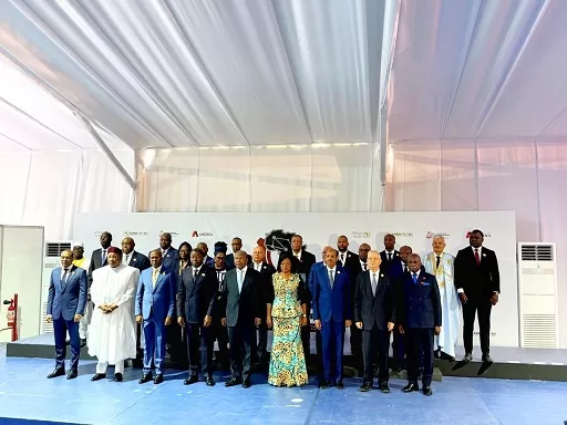 نيابة عن الرئيس السيسى  كامل الوزير يلقي كلمة مصر بالجلسة الرئيسية لقمة لواندا لتمويل تطوير البنية التحتية في أفريقيا بأنجولا 2 - جريدة الجمهورية 22 8 - جريدة الجمهورية