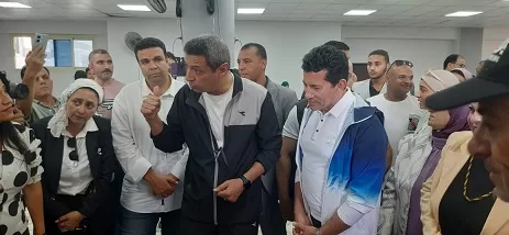 في عيدها القومي:وزير الشباب والرياضة يفتتح عدداً من المنشأت الرياضية بالسويس 3 - جريدة الجمهورية 222 1 - جريدة الجمهورية