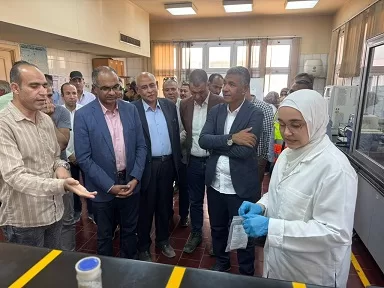 برفقة قيادات الوزارة.. نائب وزير الإسكان يتفقد محطة «الجبل الأصفر» في جولة ميدانية 34 - جريدة الجمهورية 36 - جريدة الجمهورية