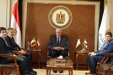 «وزير التعليم العالي» يشيد بالتعاون مع إيطاليا لدى استقباله السفير الإيطالي بمناسبة انتهاء مهامه بالقاهرة 3 - جريدة الجمهورية 4 32 - جريدة الجمهورية