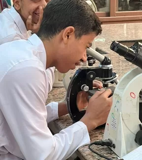 في إطار التعاون الأكاديمي.. طلاب «العلوم» و«العلاج الطبيعي» بالقاهرة الأهلية يتدربون بمعامل «قصر العيني» 5 - جريدة الجمهورية 5 41 - جريدة الجمهورية