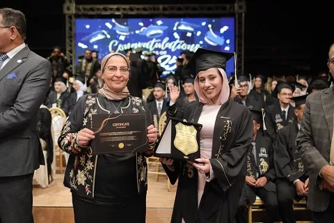 شركة جامعة حلوان تحتفي بخريجي «كلية الحقوق» في حفل تخرج مميز 6 - جريدة الجمهورية 5 42 - جريدة الجمهورية