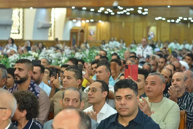 البابا تواضروس يدشن كاتدرائية الأنبا أنطونيوس والأرشدياكون حبيب جرجس أسيوط الجديدة 5 - جريدة الجمهورية 6 2 - جريدة الجمهورية