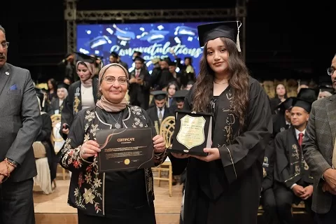 شركة جامعة حلوان تحتفي بخريجي «كلية الحقوق» في حفل تخرج مميز 7 - جريدة الجمهورية 6 29 - جريدة الجمهورية