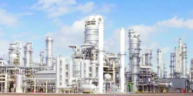 لأول مرة منذ ٣ سنوات .. الاقتصاد المصرى يحقق نموًا ٥٪