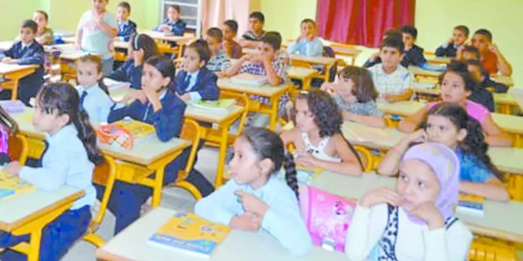 من الابتدائية حتى الثانوية.. وفى أجواء هادئة: امتحانات أكتوبر.. تنطلق غدًا فى مختلف المراحل 1 - جريدة الجمهورية من الابتدائية حتى الثانوية.. وفى أجواء هادئة: امتحانات أكتوبر.. تنطلق غدًا فى مختلف المراحل