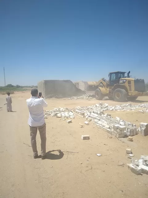 إزالة التعديات علي ٢٠٠٠ متر بالسويس  3 - جريدة الجمهورية 9 26 - جريدة الجمهورية