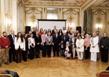 «عاشور» يشارك في مؤتمر «Going Global».. ويلتقي الطلاب المصريين الدارسين بالمملكة المتحدة 3 - جريدة الجمهورية «عاشور» يشارك في مؤتمر «Going Global».. ويلتقي الطلاب المصريين الدارسين بالمملكة المتحدة