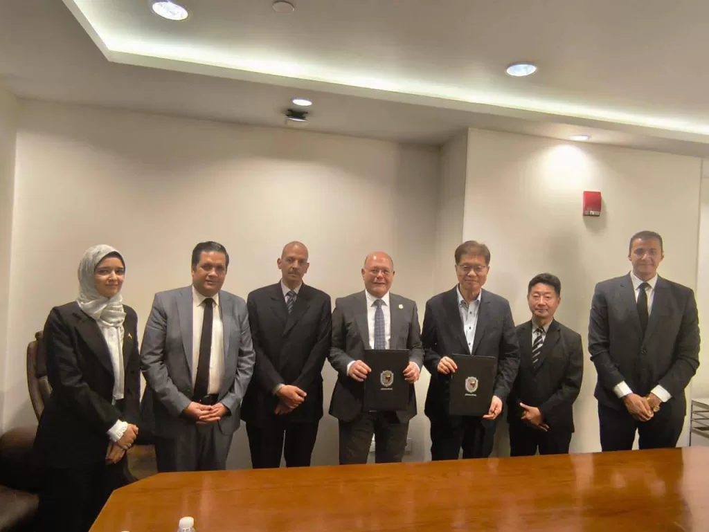 جامعة سوهاج تتوسع عالميًا: توقيع مذكرة تفاهم لدعم التعاون الأكاديمي والبحثي مع جامعة Woosong الكورية 2 - جريدة الجمهورية IMG 20251002 WA0045 - جريدة الجمهورية