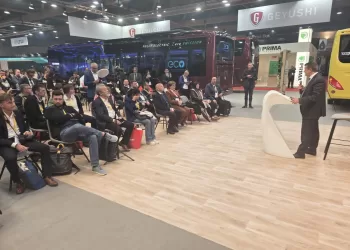 إنجاز جديد..مصر تتعاقد على تصدير أول أتوبيس محلي يعمل بالهيدروجين الأخضر إلى أوروبا 4 - جريدة الجمهورية إنجاز جديد..مصر تتعاقد على تصدير أول أتوبيس محلي يعمل بالهيدروجين الأخضر إلى أوروبا