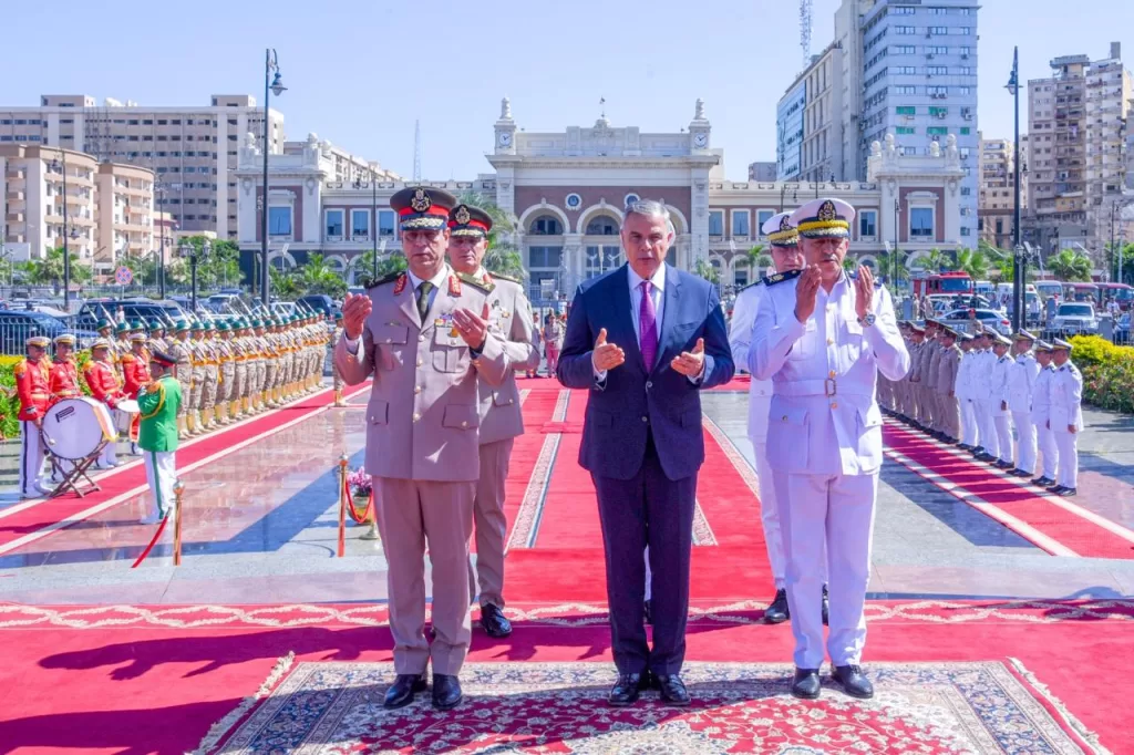 بمناسبة ذكرى انتصارات أكتوبر المجيدة..محافظ الإسكندرية يضع إكليل الزهور على النصب التذكاري للشهداء 3 - جريدة الجمهورية IMG 20251005 WA0088 - جريدة الجمهورية