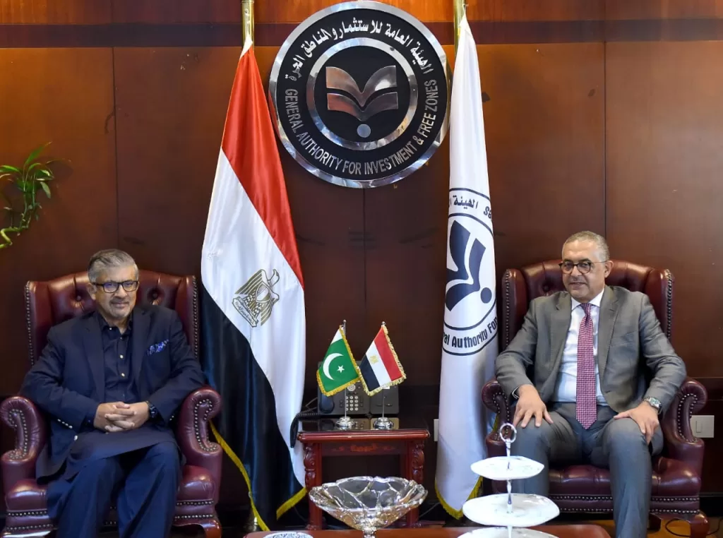 سفير باكستان ورئيس «الاستثمار» يناقشان سُبل تعزيز التعاون الثنائي 4 - جريدة الجمهورية IMG 20251007 WA0172 - جريدة الجمهورية
