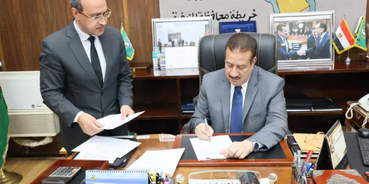 «المنوفية» تخفض درجات القبول للصف الأول الثانوي لـ190درجة 1 - جريدة الجمهورية «ضخ دماء جديدة».. محافظ الجيزة يعتمد حركة مديري ووكلاء الإدارات التعليمية