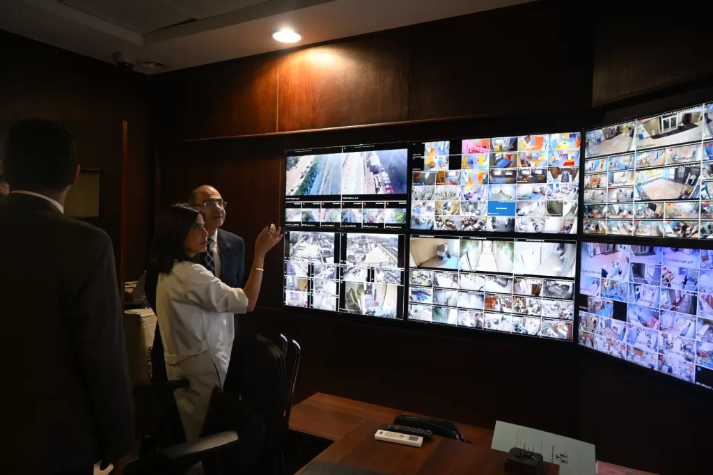 المدير التنفيذي لمستشفيات جامعة القاهرة يتفقد «أبو الريش الياباني» لتقييم سير العمل ومراجعة جودة الخدمات 2 - جريدة الجمهورية IMG 20251009 WA0011 - جريدة الجمهورية